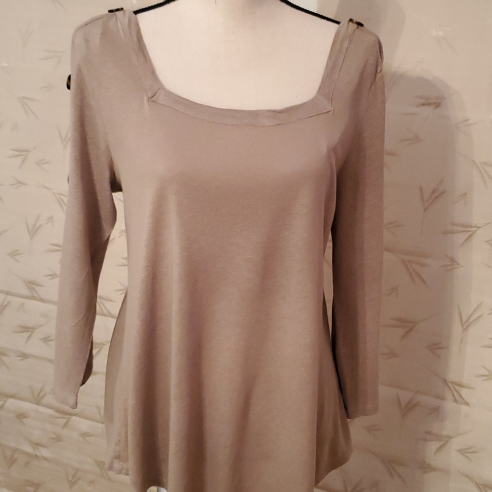 Long sleeve top